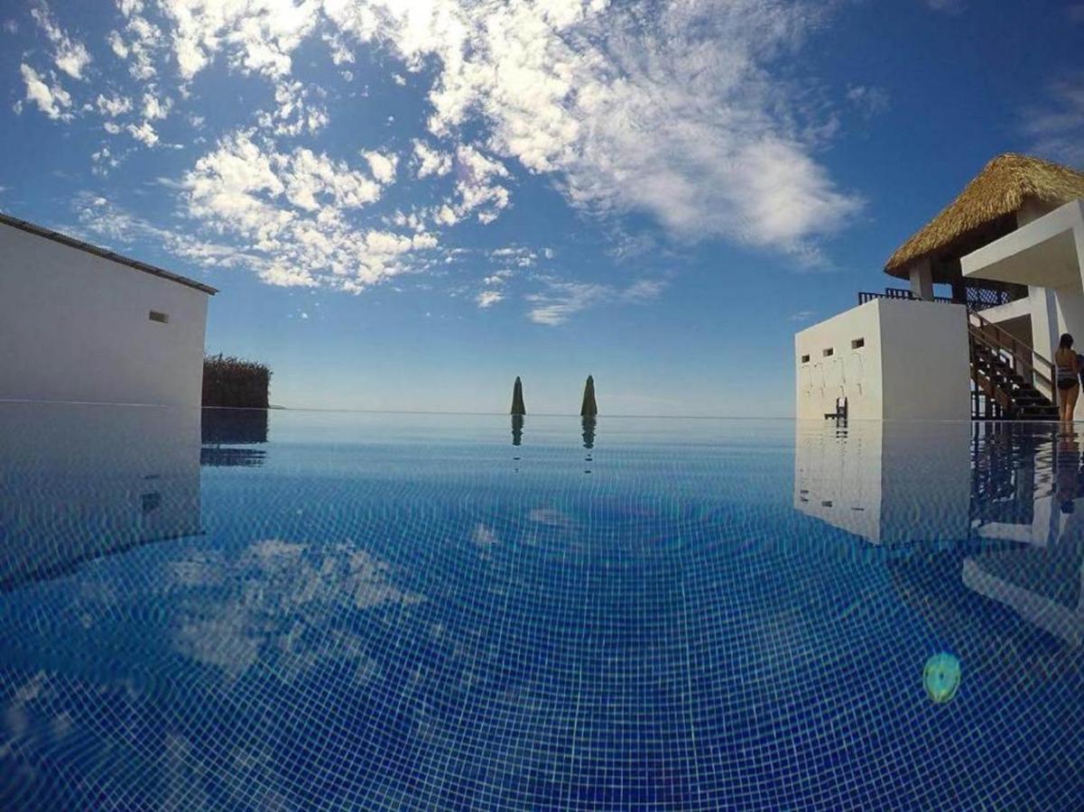 Hotel Maya Jade Хавай Екстериор снимка