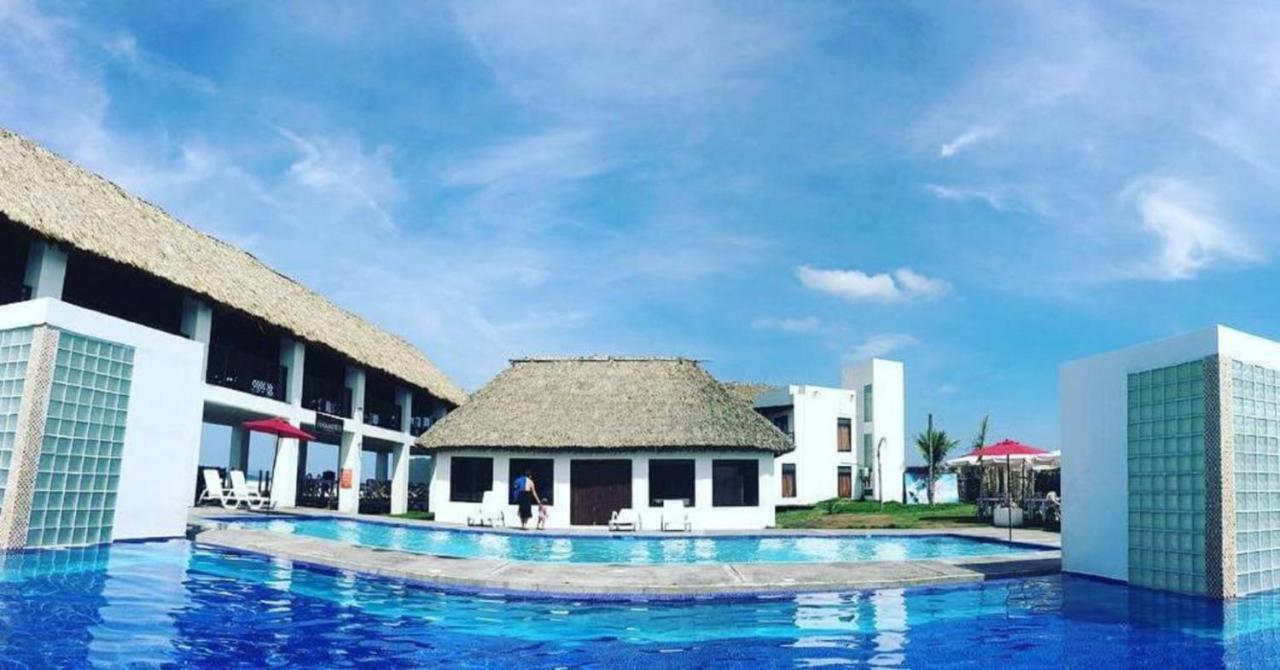 Hotel Maya Jade Хавай Екстериор снимка