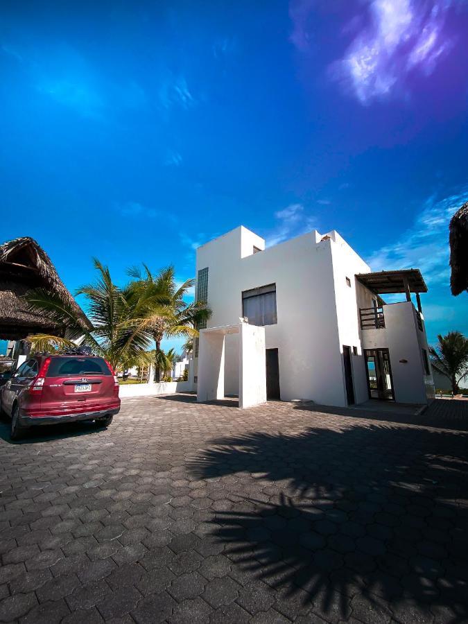 Hotel Maya Jade Хавай Екстериор снимка